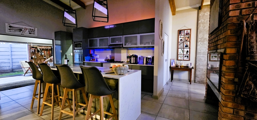 3 Bedroom Property for Sale in Hopefield Western Cape